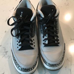 Air Jordan 3 wolf grey